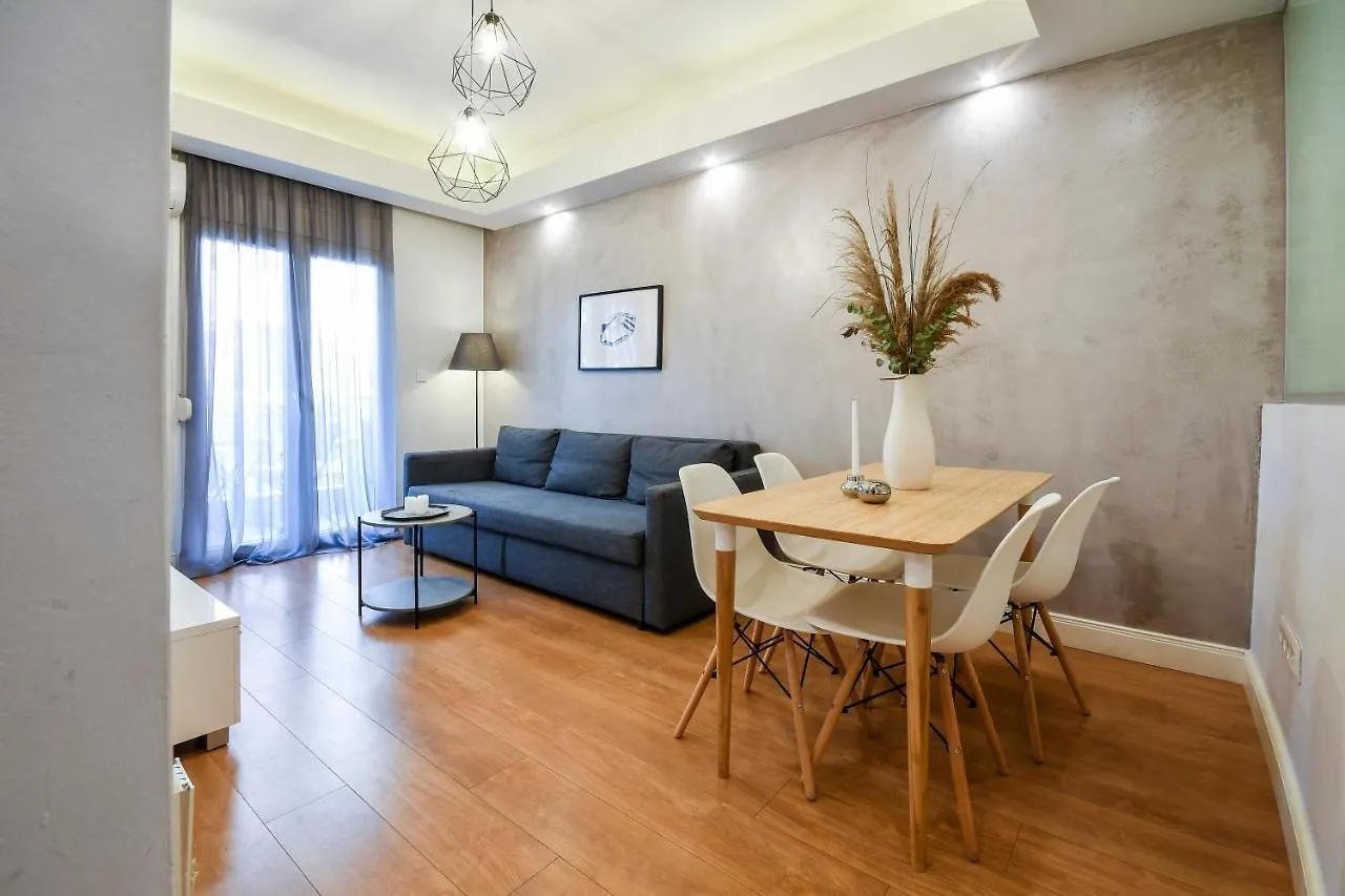 #Skgh Αvra & Ariadni Suites - Whitetower Citycenter Soluň