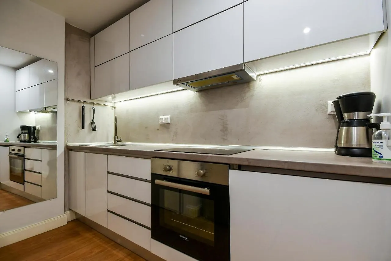 Apartmán #Skgh Αvra & Ariadni Suites - Whitetower Citycenter Soluň